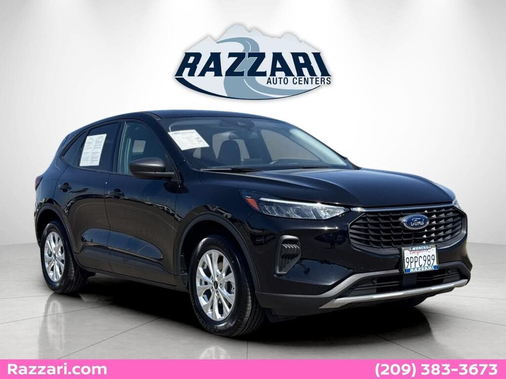 2025 FORD Escape