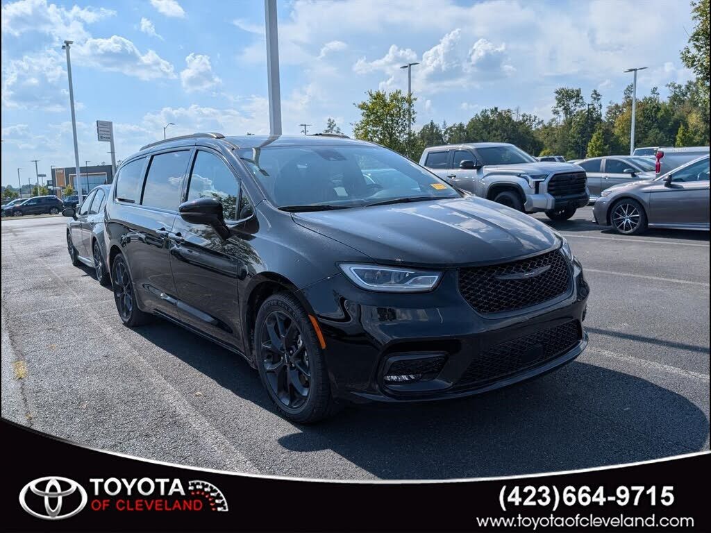 2025 CHRYSLER Pacifica