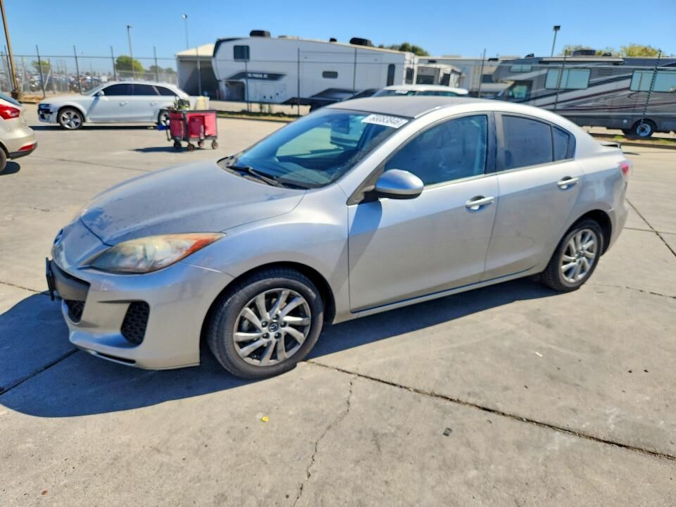 2013 MAZDA Mazda3