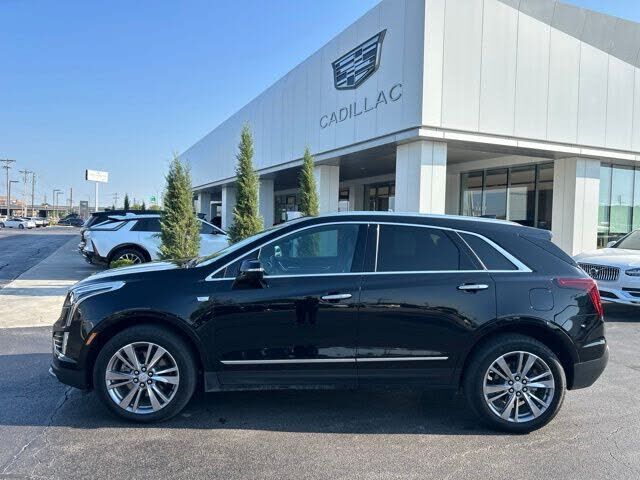 2025 CADILLAC XT5