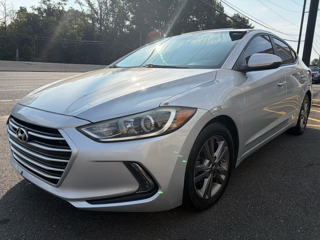 2017 HYUNDAI Elantra