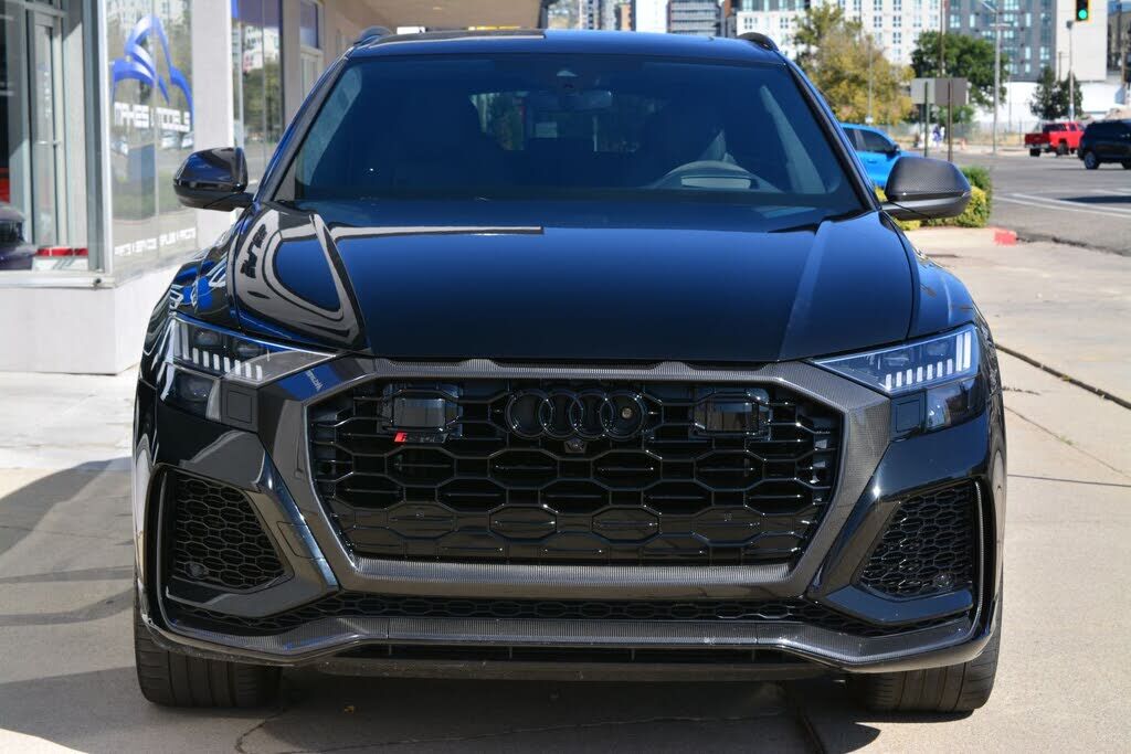 2024 AUDI RS Q8