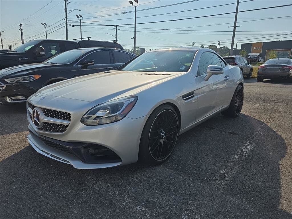 2017 MERCEDES-BENZ SLC-Class