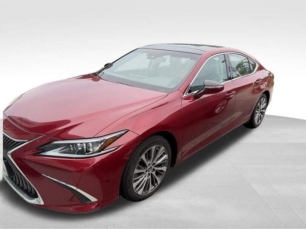 2019 LEXUS ES