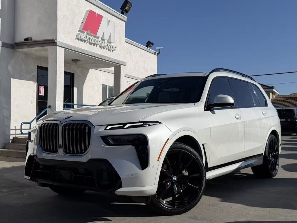 2024 BMW X7