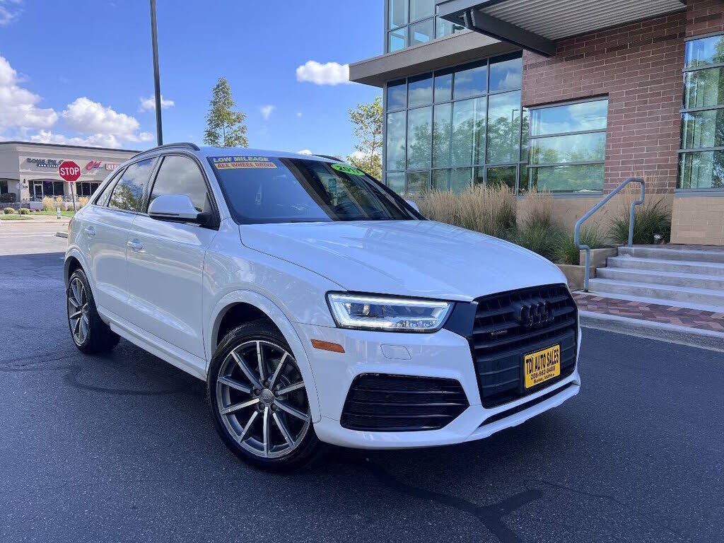 2017 AUDI Q3