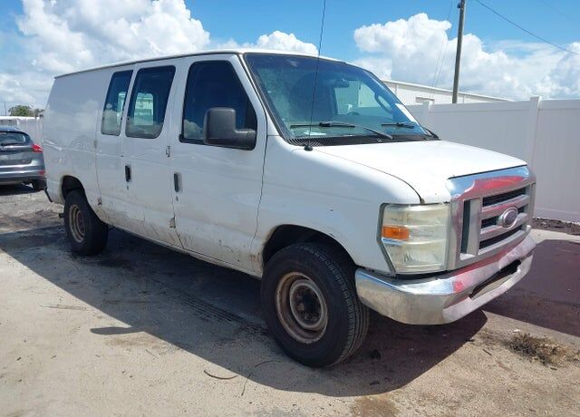 2013 FORD E-250