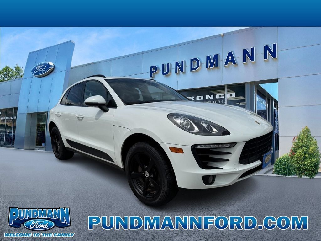 2018 PORSCHE Macan