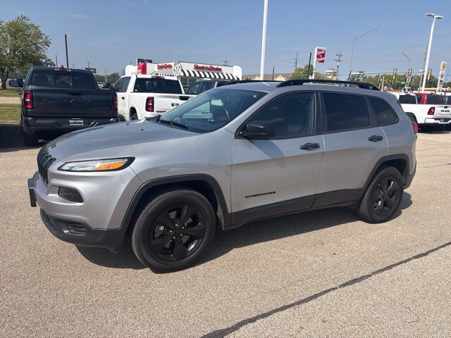 2017 JEEP Cherokee