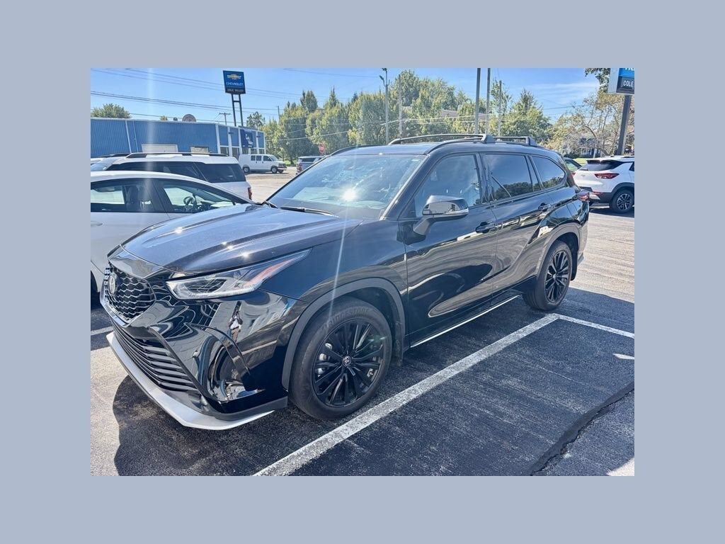2024 TOYOTA Highlander
