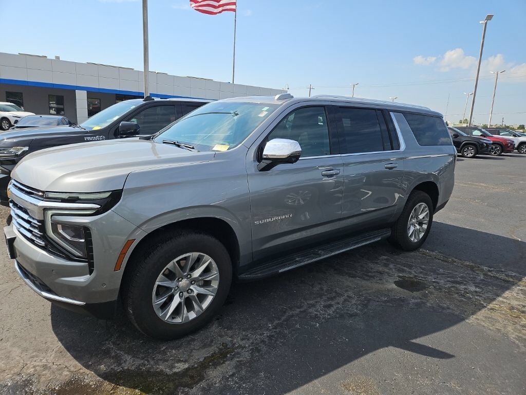 2026 CHEVROLET Suburban