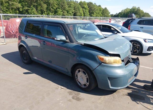 2010 TOYOTA SCION