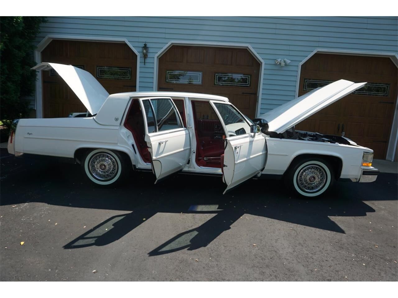 1988 CADILLAC Brougham