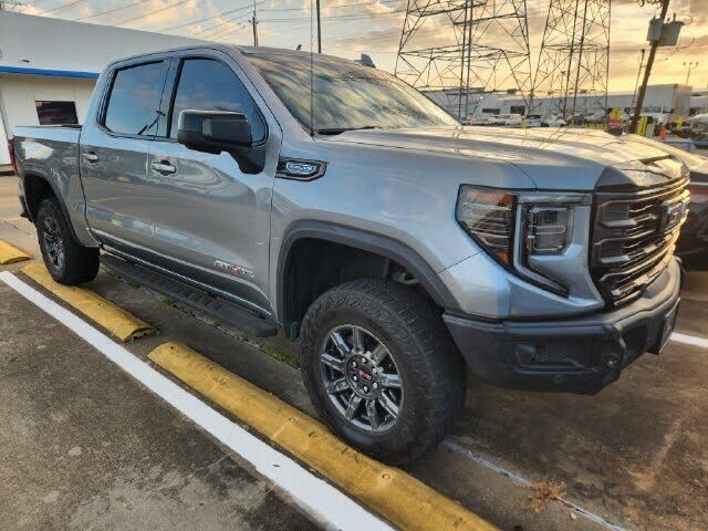 2024 GMC Sierra
