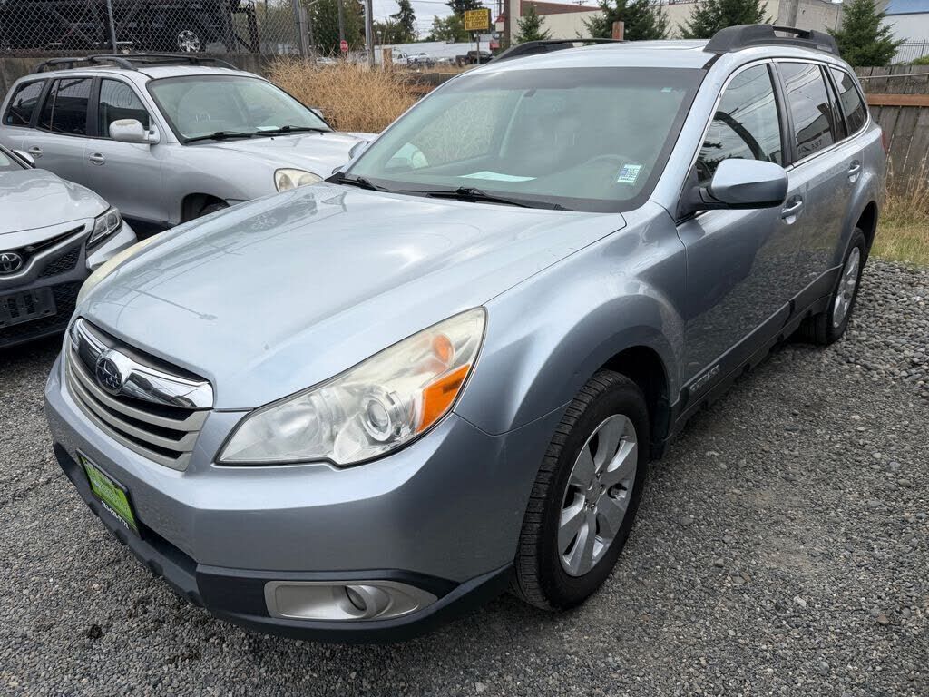 2012 SUBARU Outback