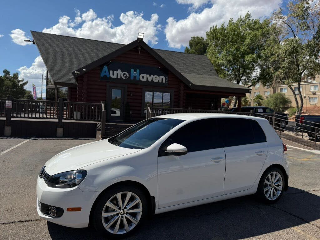 2013 VOLKSWAGEN Golf