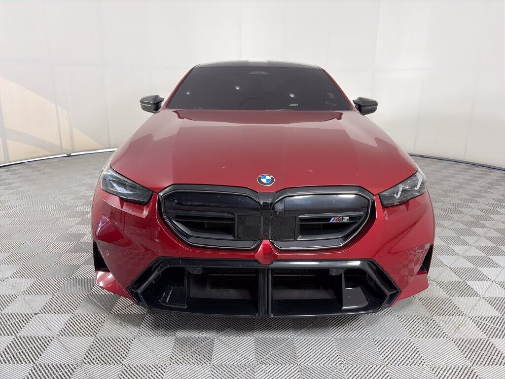 2025 BMW M5