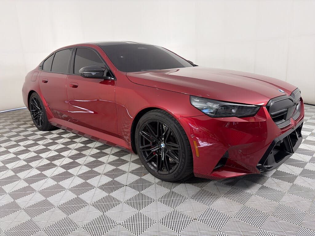 2025 BMW M5