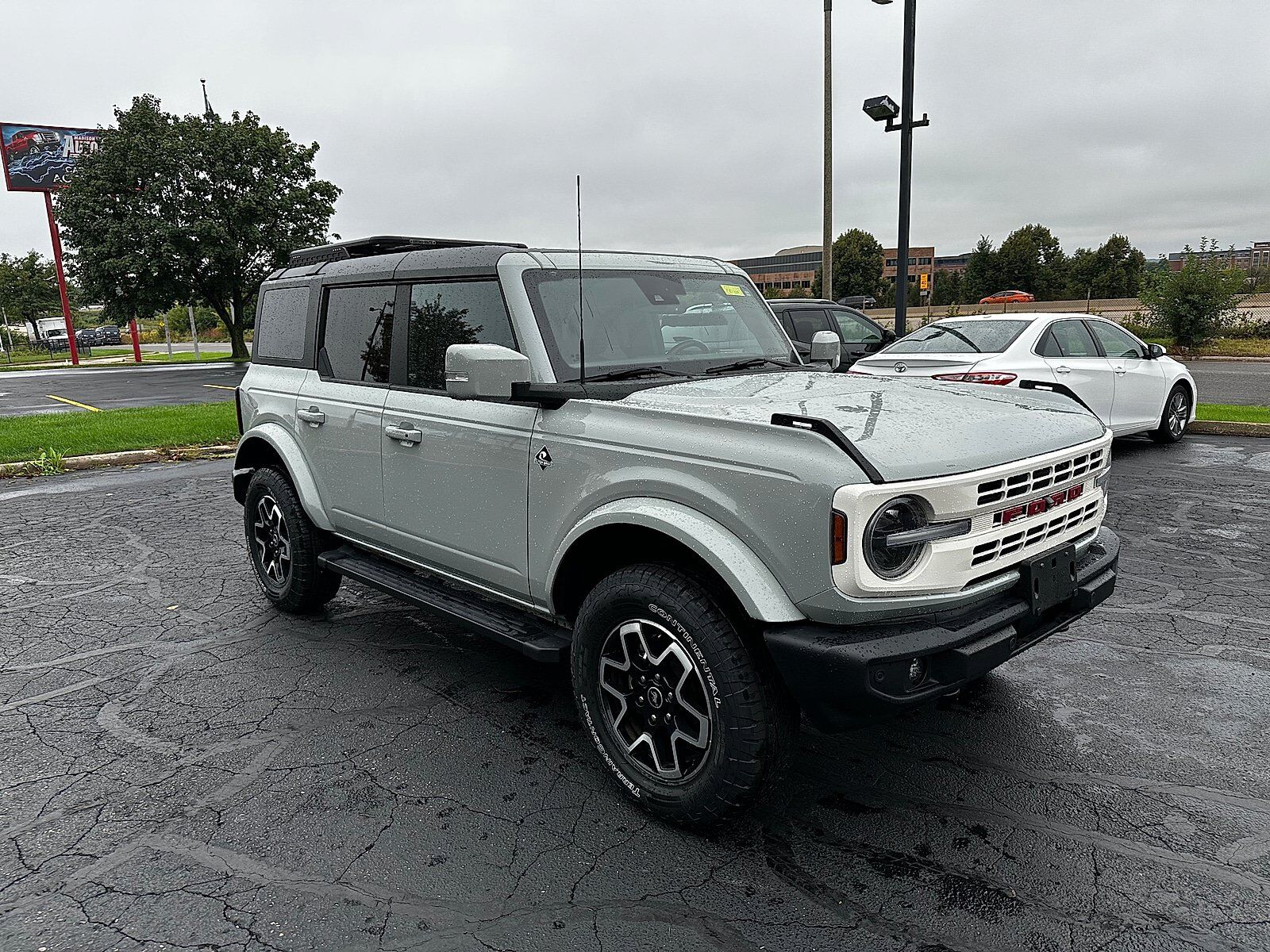 2023 FORD Bronco