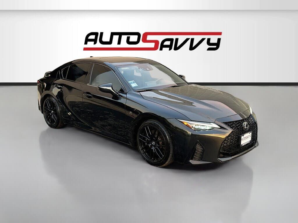 2023 LEXUS IS