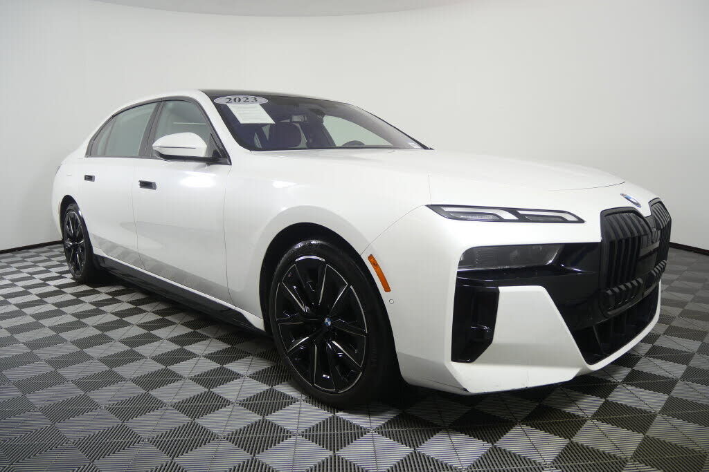 2023 BMW i7