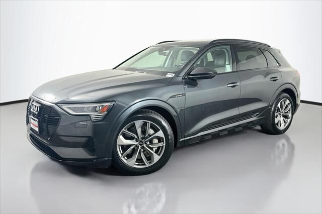 2021 AUDI e-tron