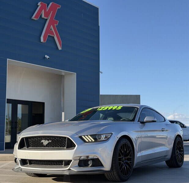 2017 FORD Mustang