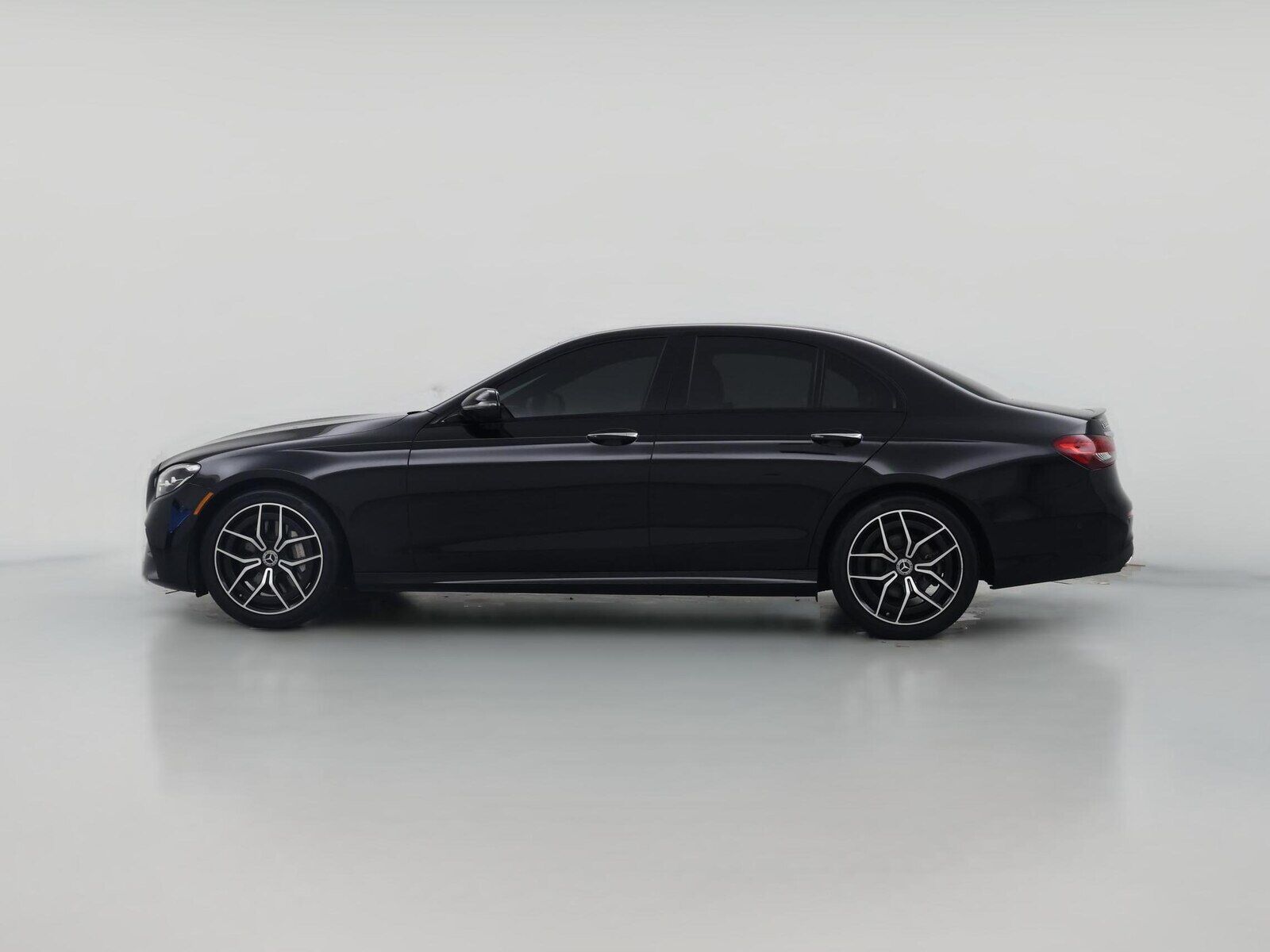 2022 MERCEDES-BENZ E-Class
