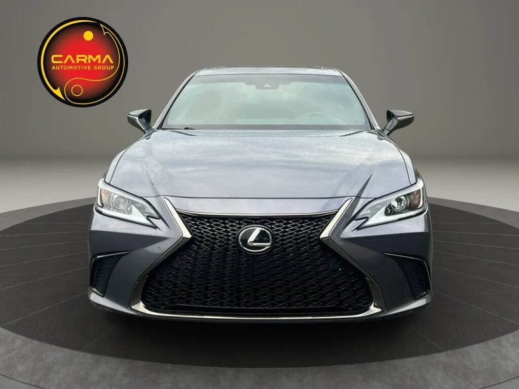 2019 LEXUS ES
