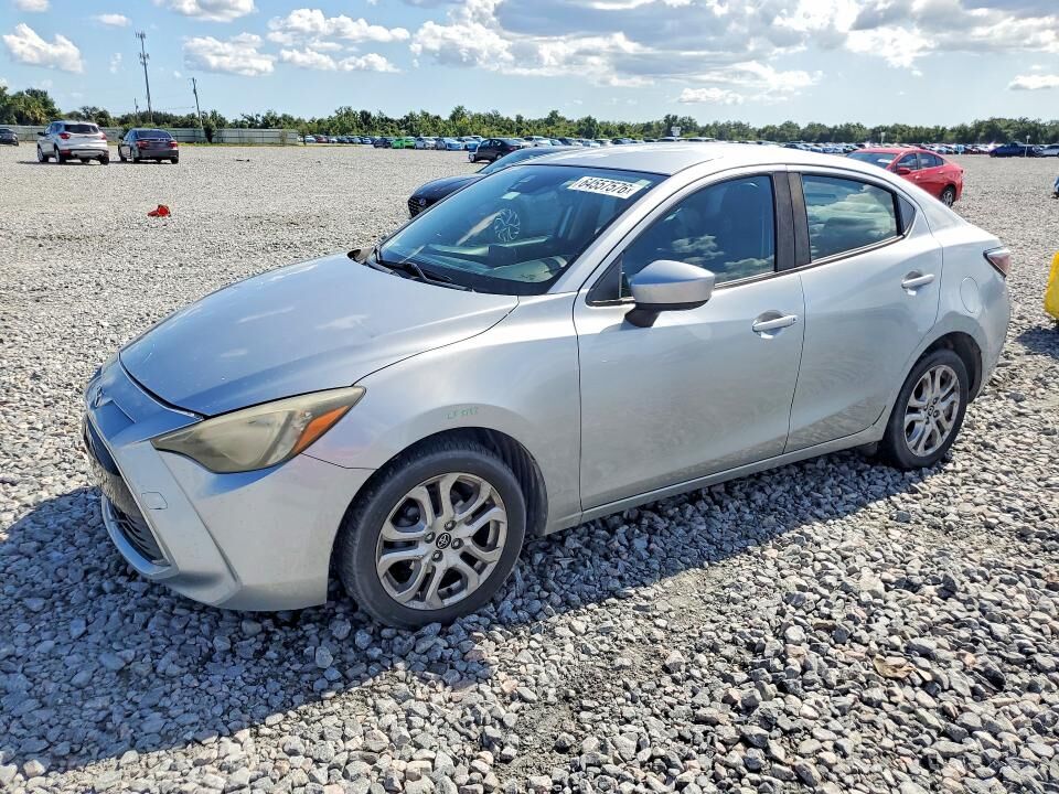 2017 TOYOTA Yaris