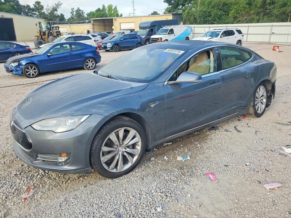 2014 TESLA Model S