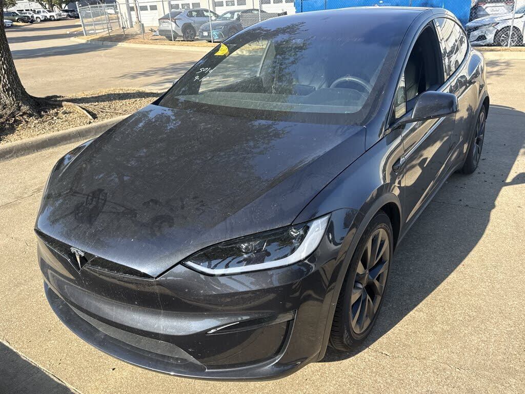 2025 TESLA Model X