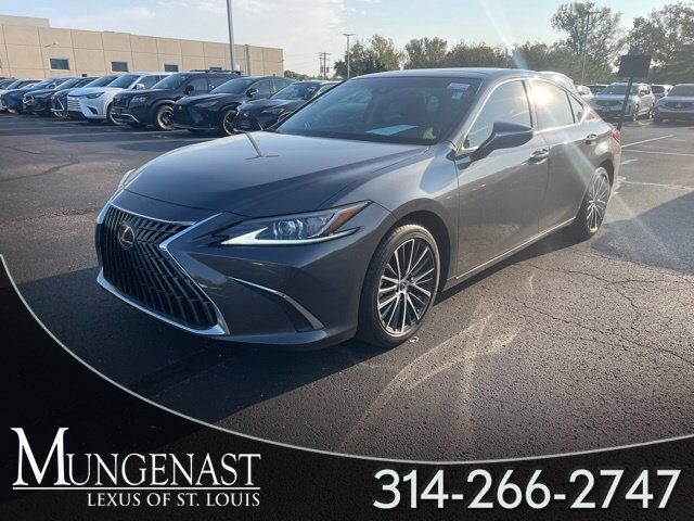2025 LEXUS ES