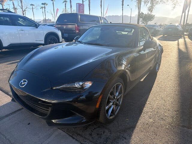 2022 MAZDA MX-5