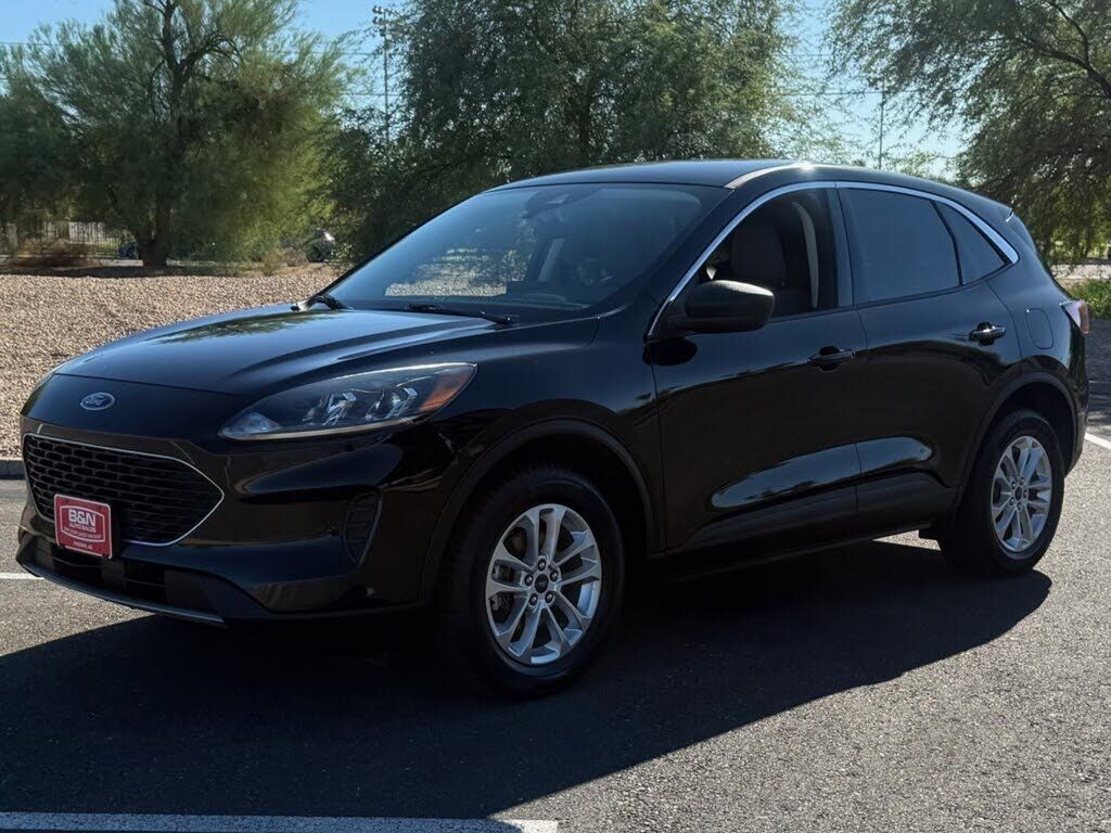 2022 FORD Escape