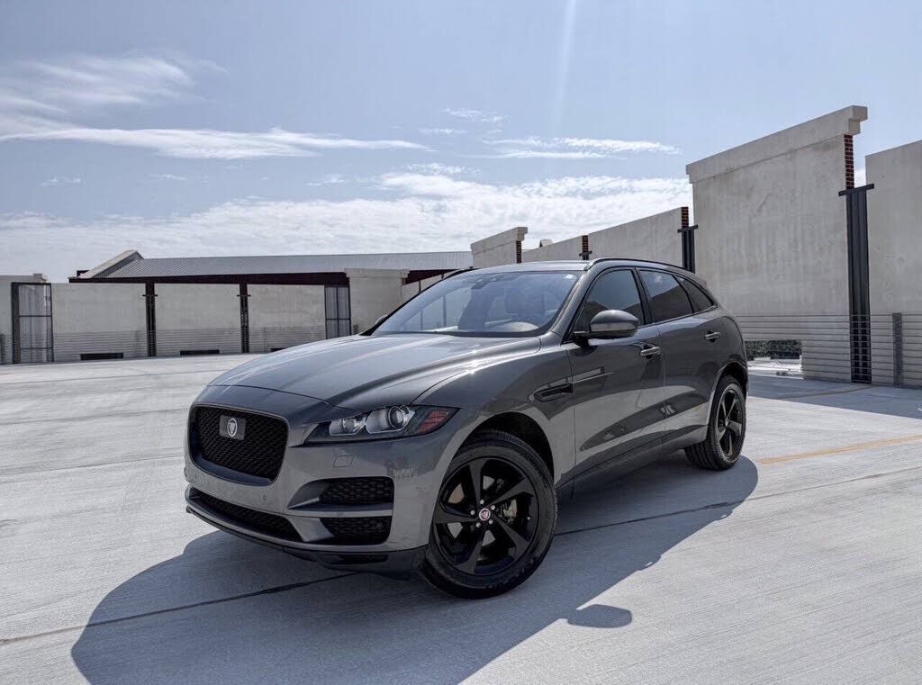 2019 JAGUAR F-Pace
