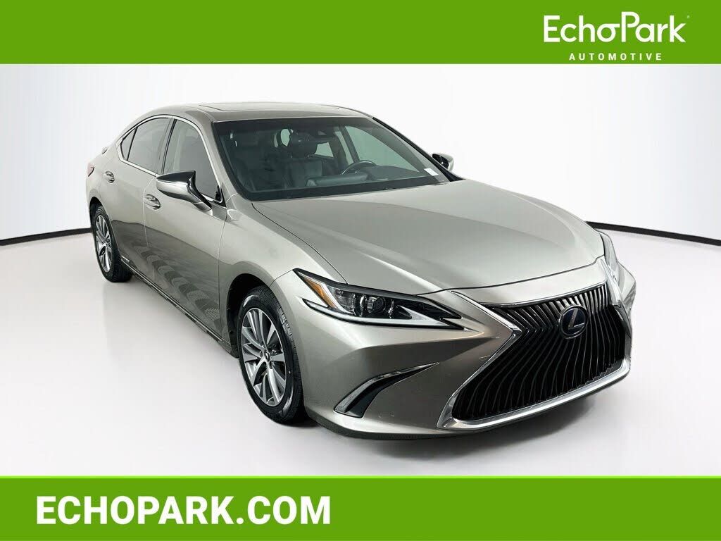 2020 LEXUS ES