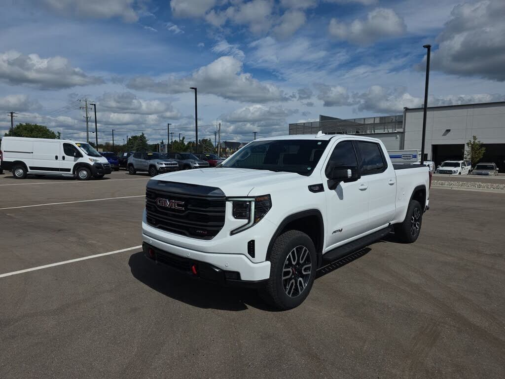 2024 GMC Sierra