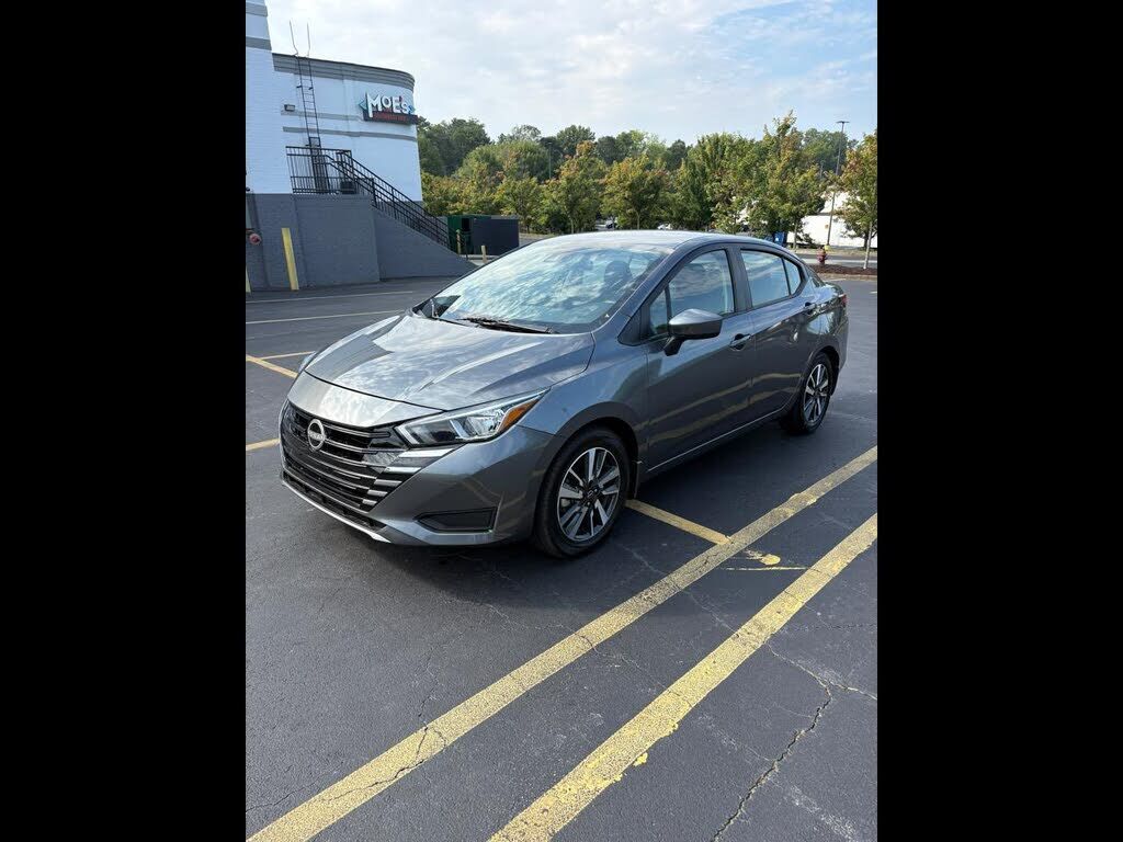2024 NISSAN Versa