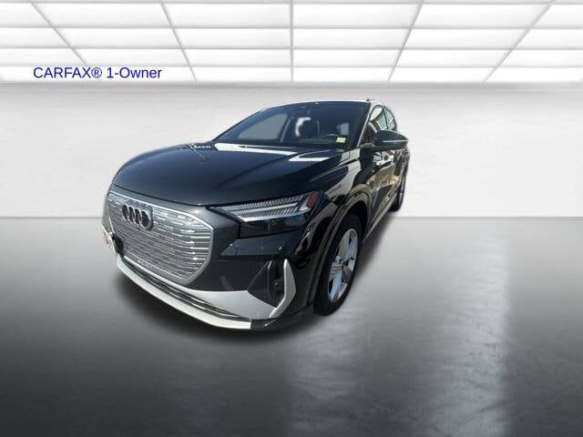 2023 AUDI Q4