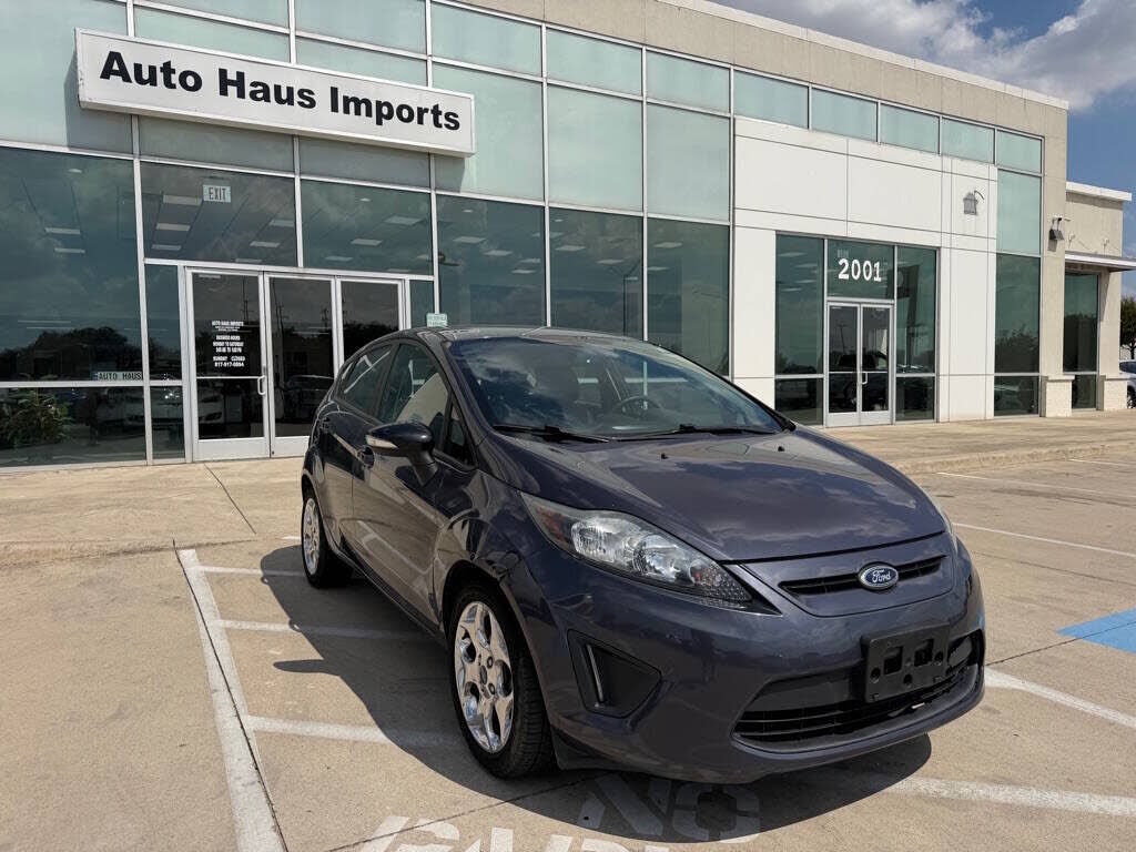 2013 FORD Fiesta