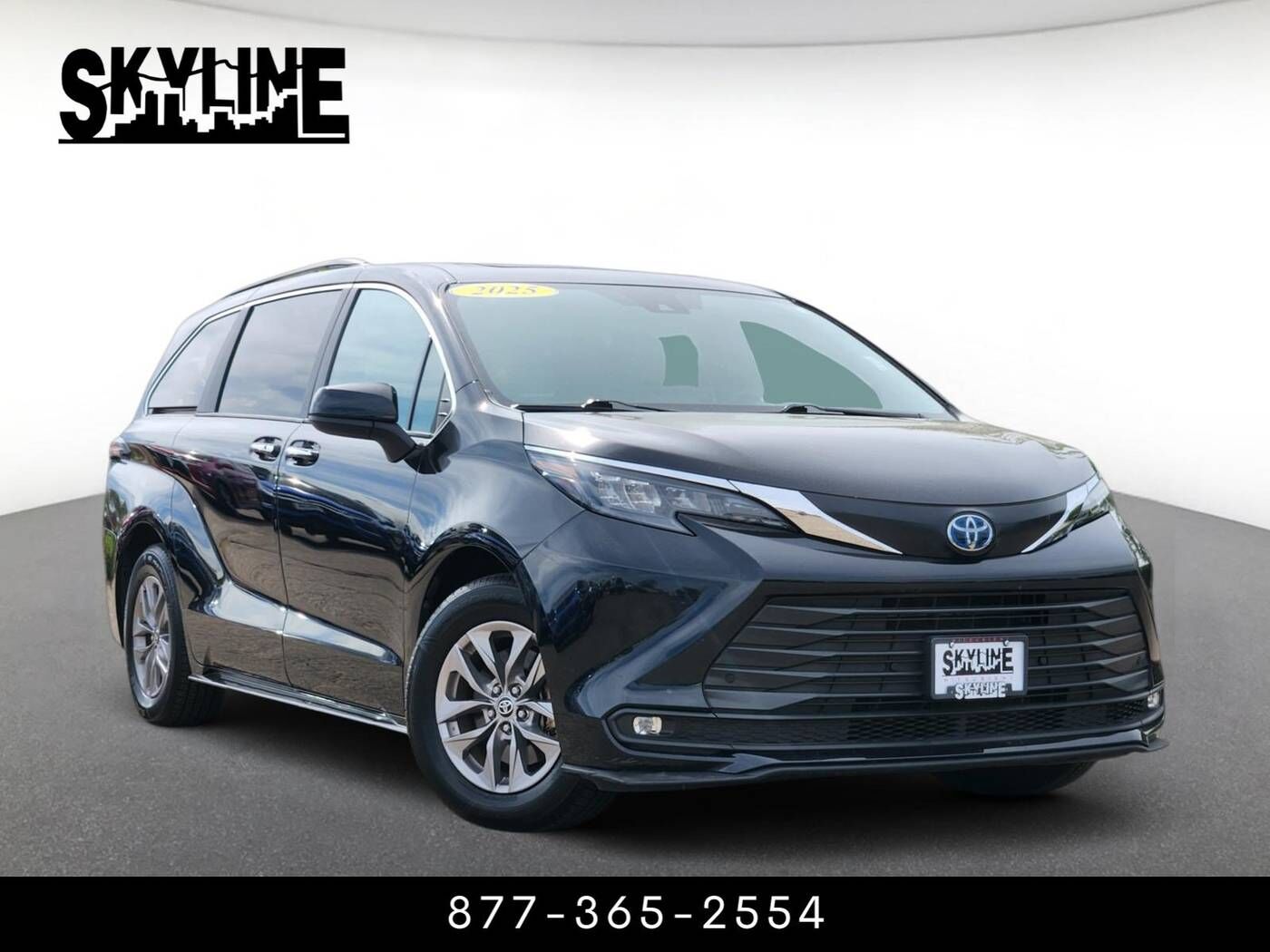 2025 TOYOTA Sienna