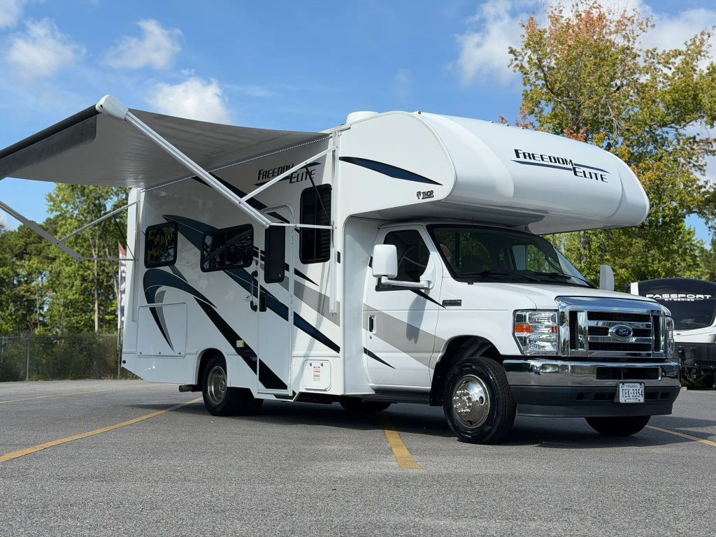 2022 FORD E-350