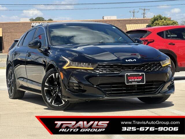 2022 KIA K5