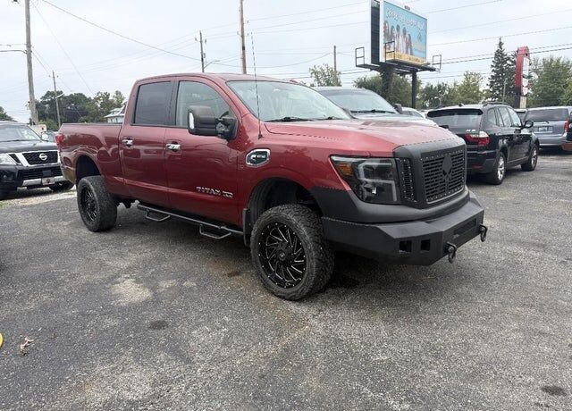 2017 NISSAN Titan