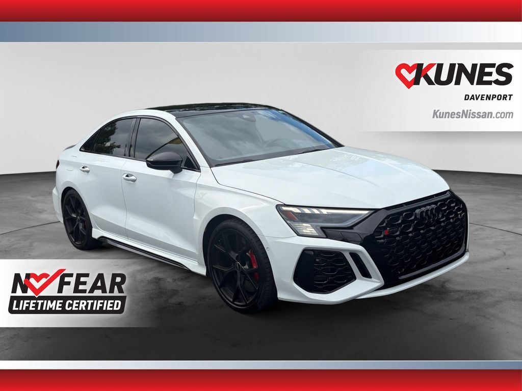 2023 AUDI RS3