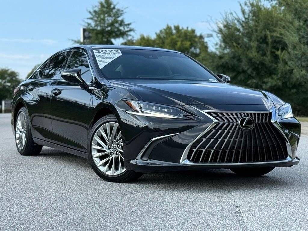 2022 LEXUS ES