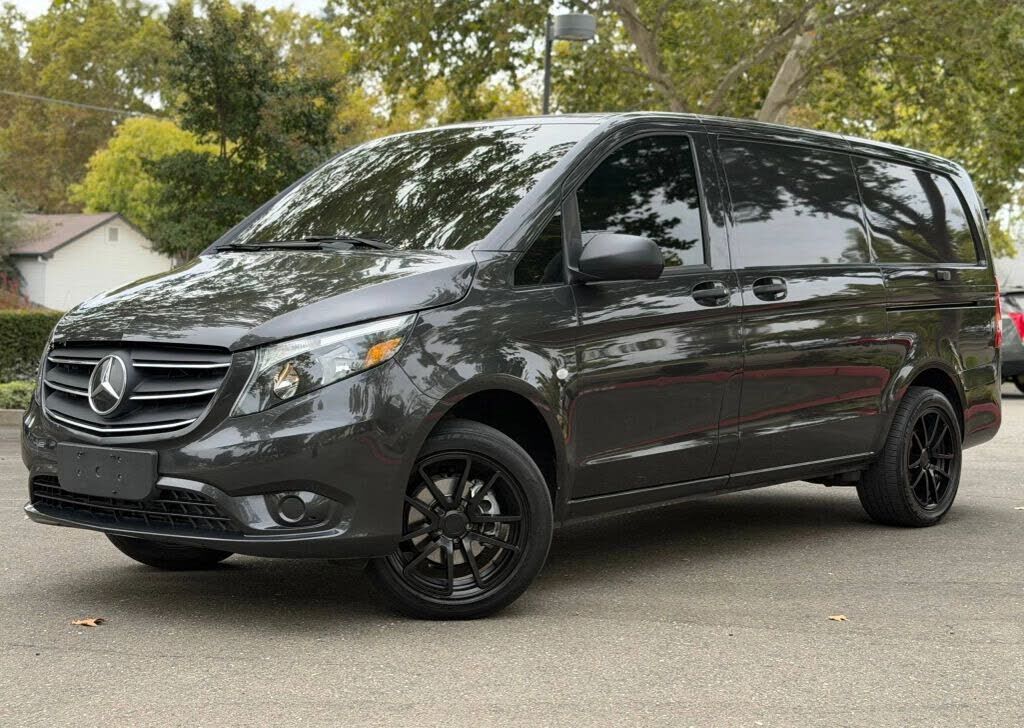 2021 MERCEDES-BENZ METRIS