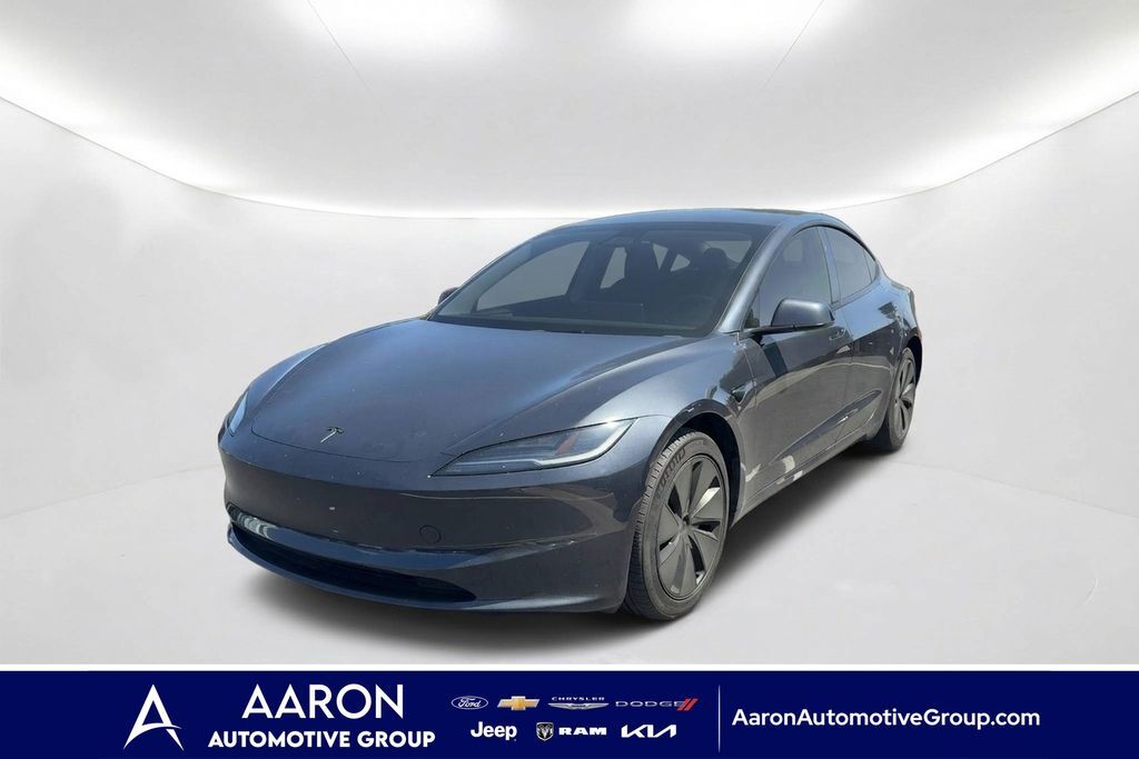 2025 TESLA Model 3