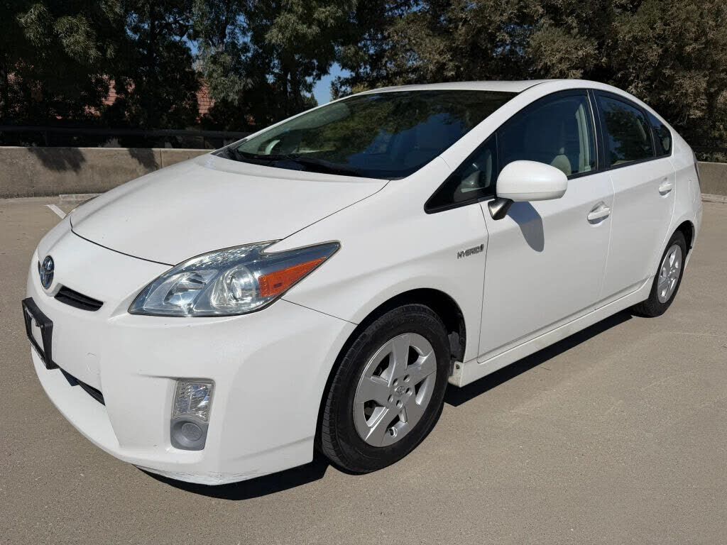 2011 TOYOTA PRIUS